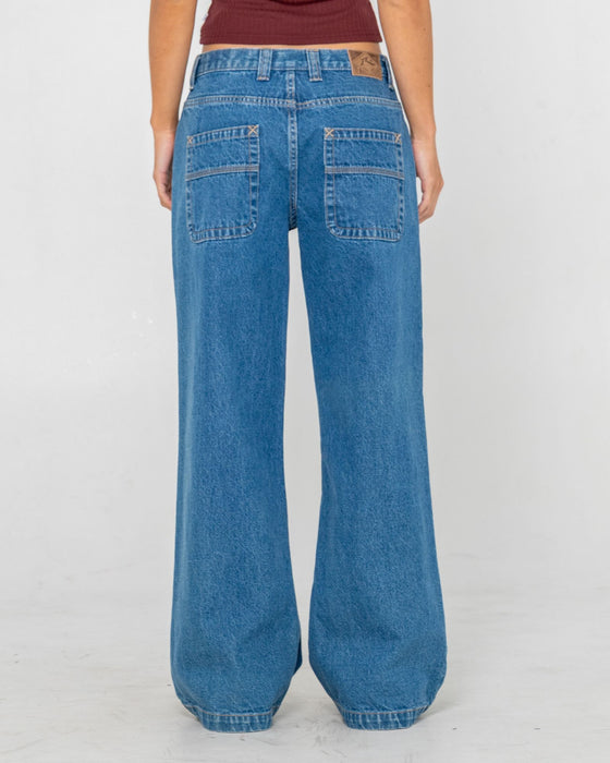 woman-wearing-wendy-wide-low-rise-denim-jean-in-middy-blue
