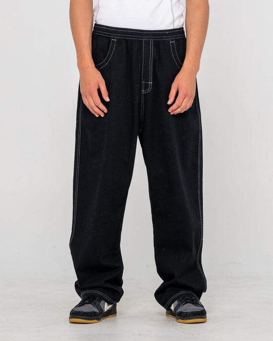 man-wearing-flip-daddy-elastic-pant-in-black