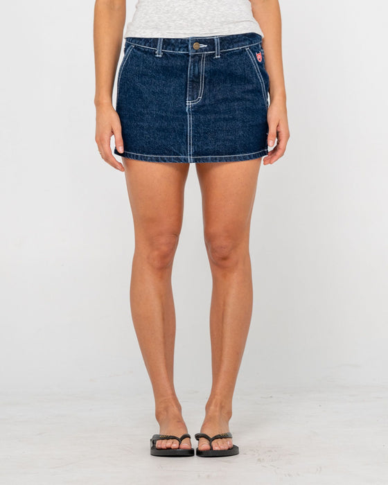 woman-wearing-billie-low-rise-denim-mini-skirt-in-indigo