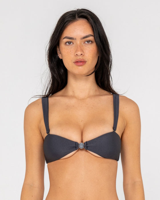 woman-wearing-shadow-bralette-bikini-top-in-carbon
