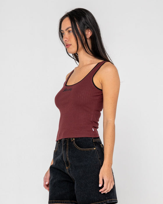 woman-wearing-cassian-ribbed-scoop-neck-singlet-in-burgundy