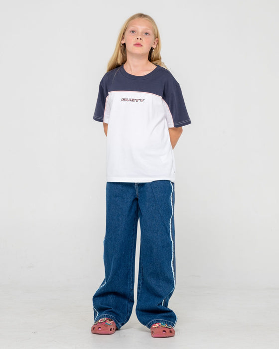 girl-wearing-polar-ops-oversized-tee-girls-in-white-navy