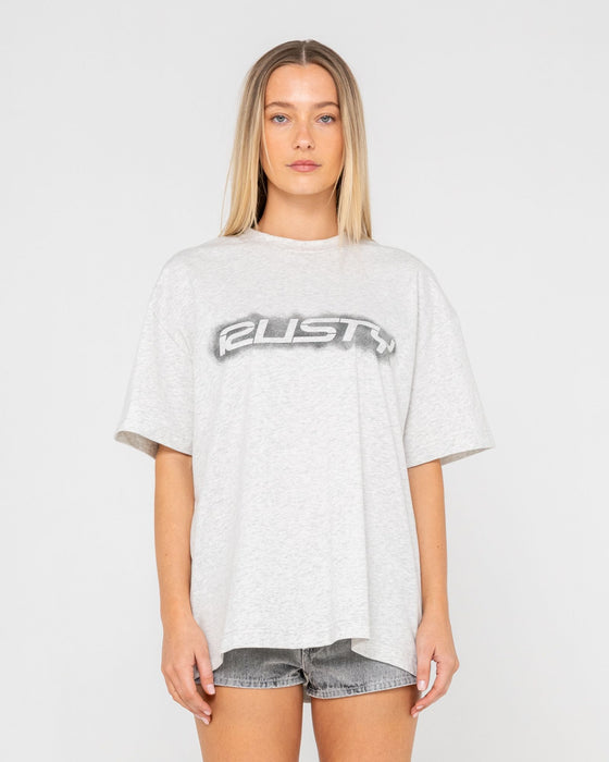 woman-wearing-sprayer-oversize-tee-in-ecru-marle