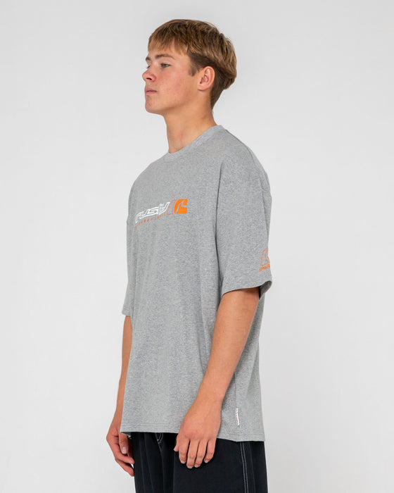 man-wearing-jetsetter-short-sleeve-tee-in-grey-marle