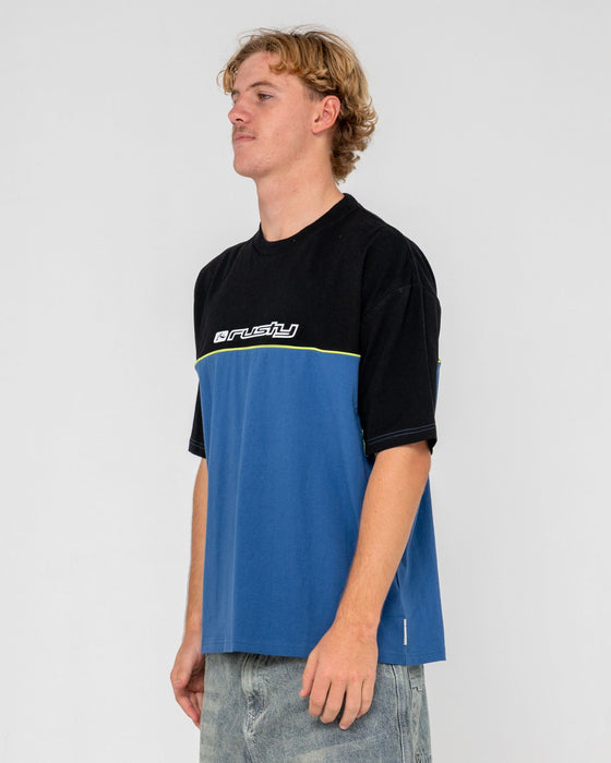 man-wearing-infinity-short-sleeve-tee-in-atlantic-blue