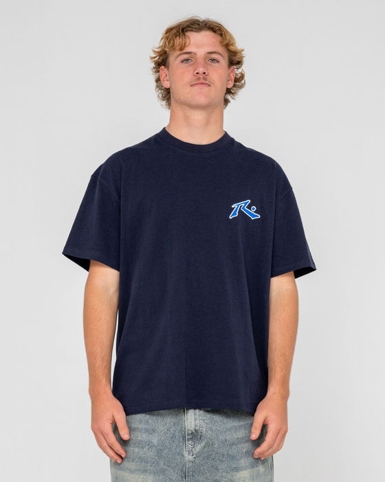 man-wearing-competition-2-0-short-sleeve-tee-in-navy-blue