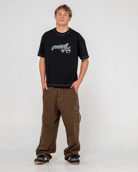 man-wearing-graf-r-short-sleeve-tee-in-black