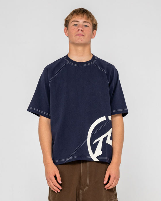 man-wearing-pablo-short-sleeve-heavy-tee-in-navy-blue
