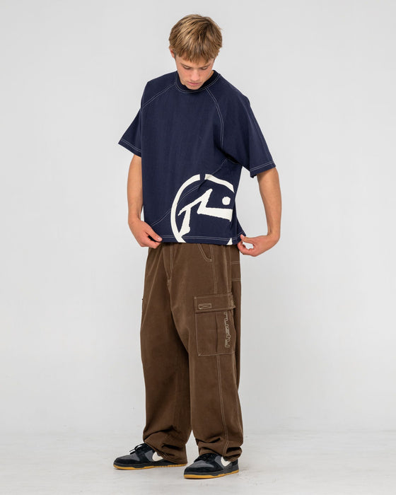 man-wearing-pablo-short-sleeve-heavy-tee-in-navy-blue