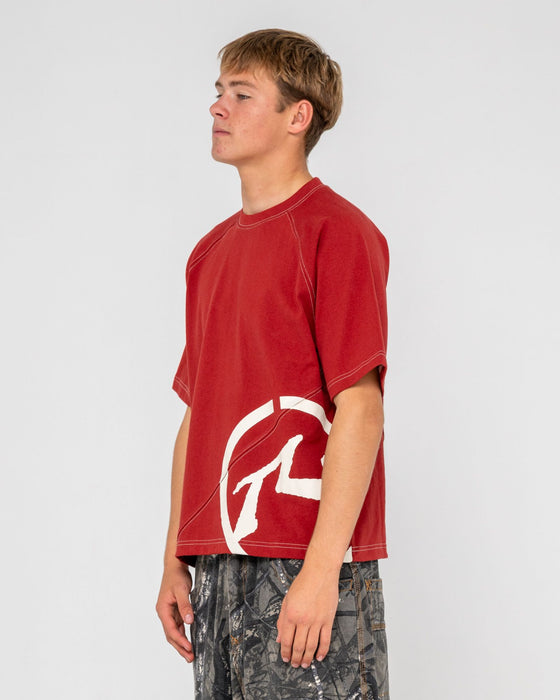 man-wearing-pablo-short-sleeve-heavy-tee-in-vintage-red