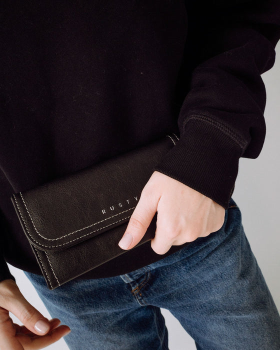 womens-mallory-flap-wallet-in-black