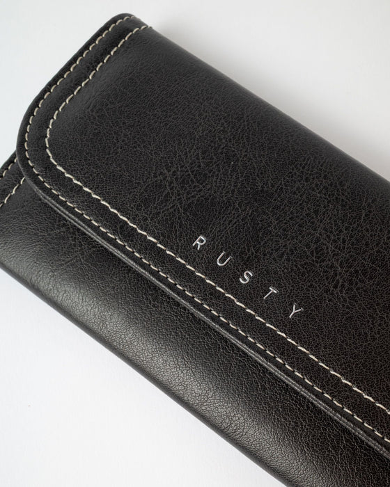 womens-mallory-flap-wallet-in-black