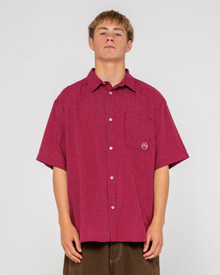 Man wearing Ransom Check Short Sleeve Shirt in Burgundy