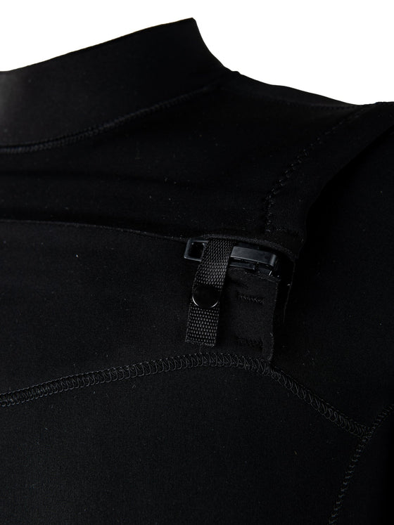 man-wearing-wearing-a-series-ecoprene-3-2-chest-zip-long-sleeve-steamer-wetsuit-in-black