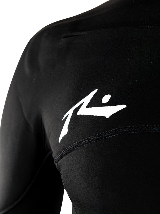 boy-wearing-a-series-ecoprene-3-2-chest-zip-long-sleeve-steamer-wetsuit-youth-in-black