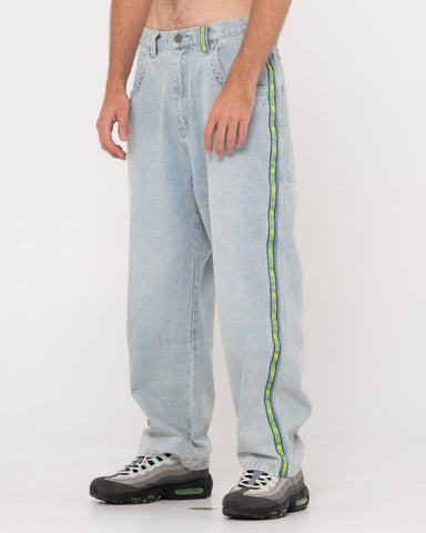 Man wearing Flip Daddy 2.0 Baggy Fit Jean in white water blue