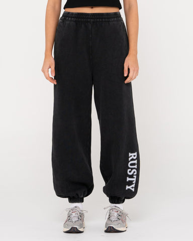 Woman wearing Rusty Oversize Trackpant in Washed Black