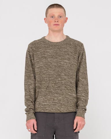 Man wearing Skyliner Crew Neck Knit in Army Green