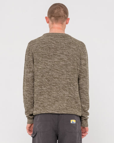 Man wearing Skyliner Crew Neck Knit in Army Green