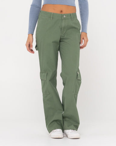 Woman wearing Cade Low Straight Canvas Cargo Pant in Army Green