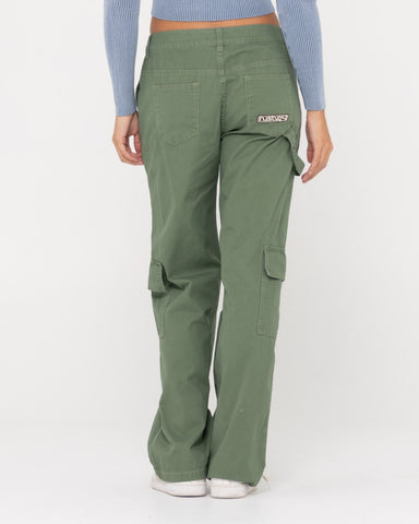 Woman wearing Cade Low Straight Canvas Cargo Pant in Army Green