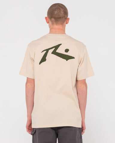 Man wearing Competition Short Sleeve Tee in Cuban Sand/rifle Gre