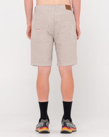 Man wearing Rifts 5 Pkt Short in Oyster Gray